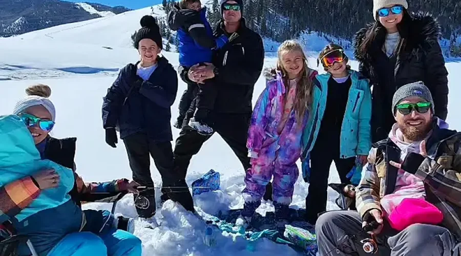 Frozen Thrills: Ice Fishing Adventures with Silver Flask Fishing